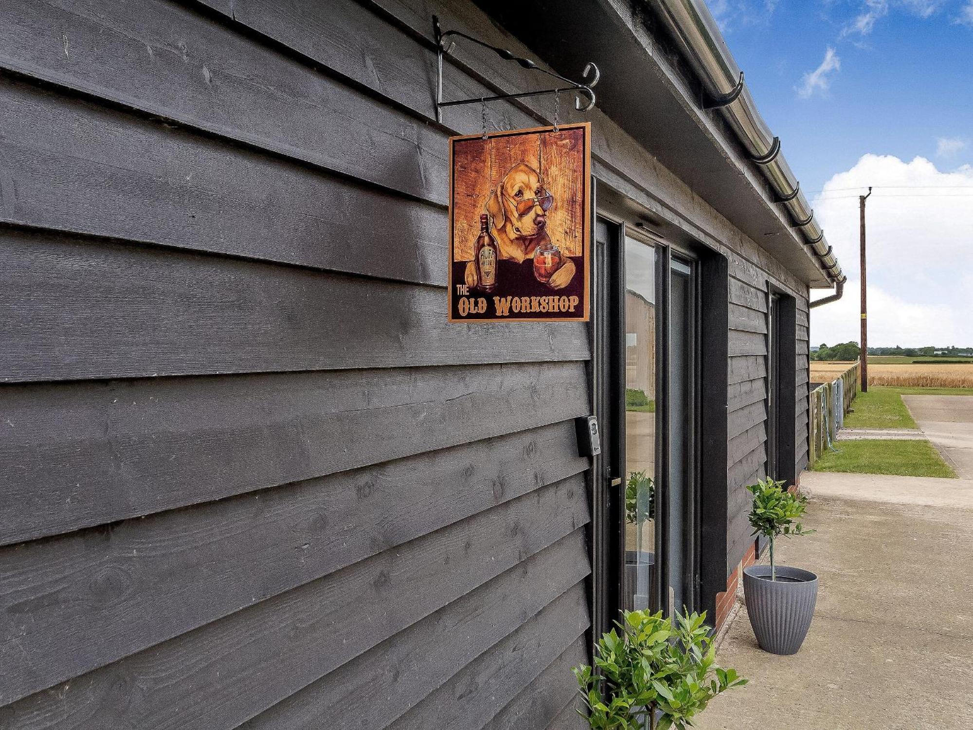 The Old Workshop Villa Gipping Bagian luar foto
